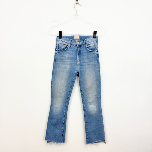 MOTHER The Insider Crop Step Fray Jeans Light Wash (Limited Edition) - Picture 2 of 7